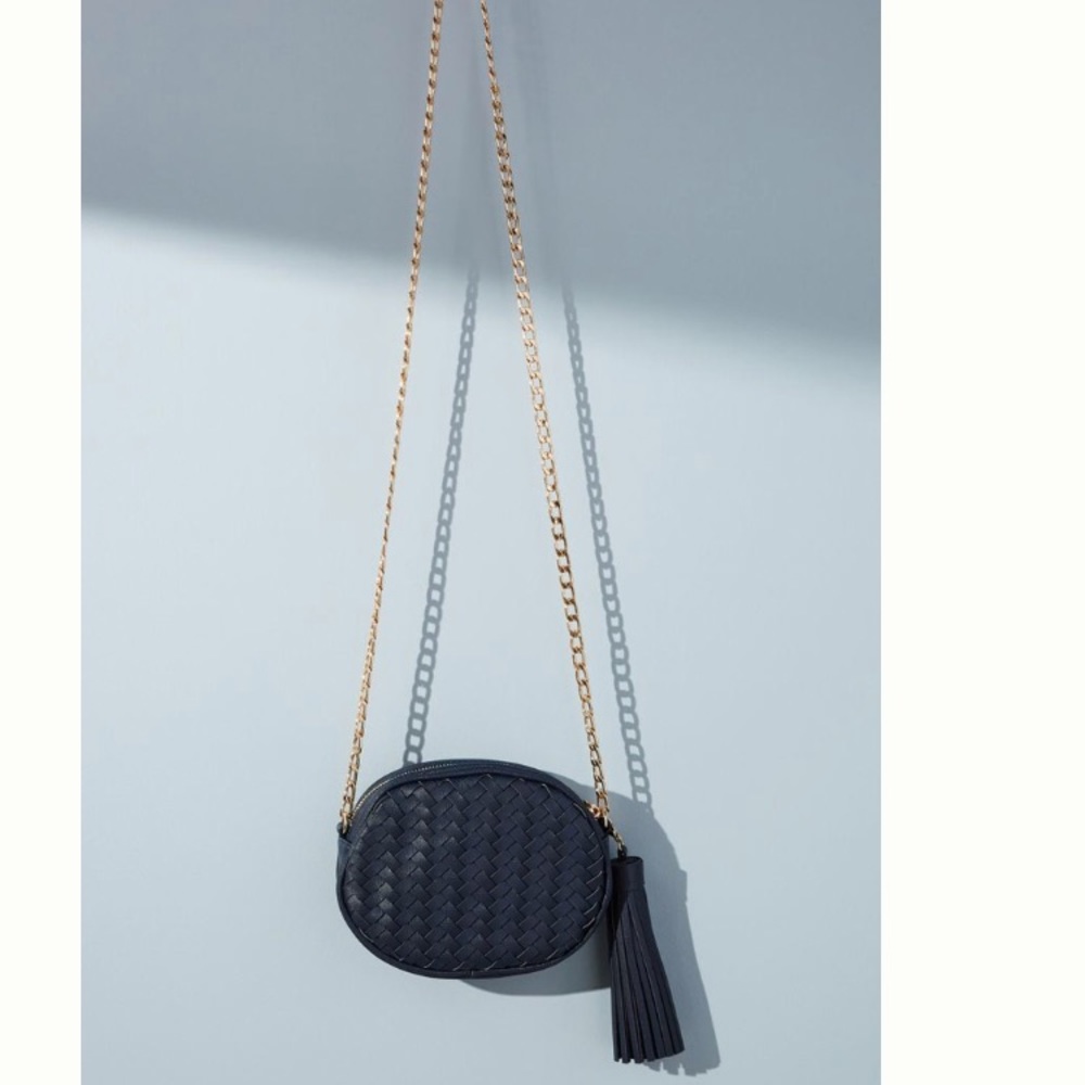 NWT Anthropologie Mott Woven Oval Crossbody Bag - Picture 2 of 5